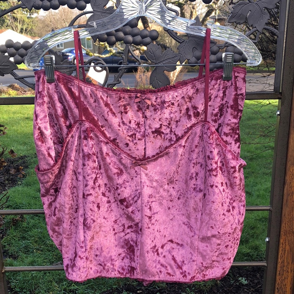 Fashion Nova magenta sleep shorts and crop top in soft napped fabric size 2X